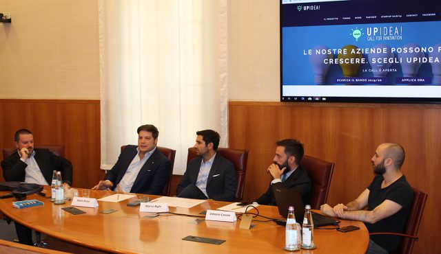 Tavolo presentazione