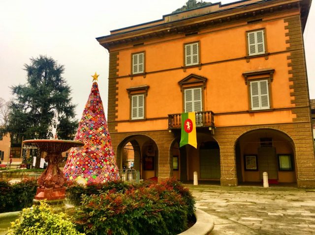 albero natale piazzaCavriago