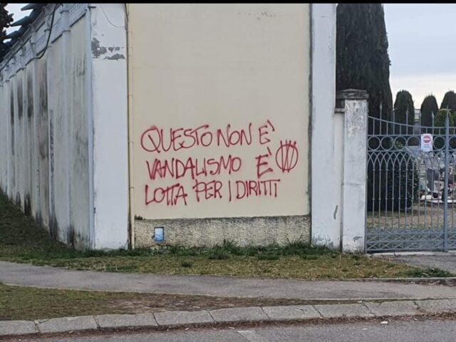 vandalismo Scandiano
