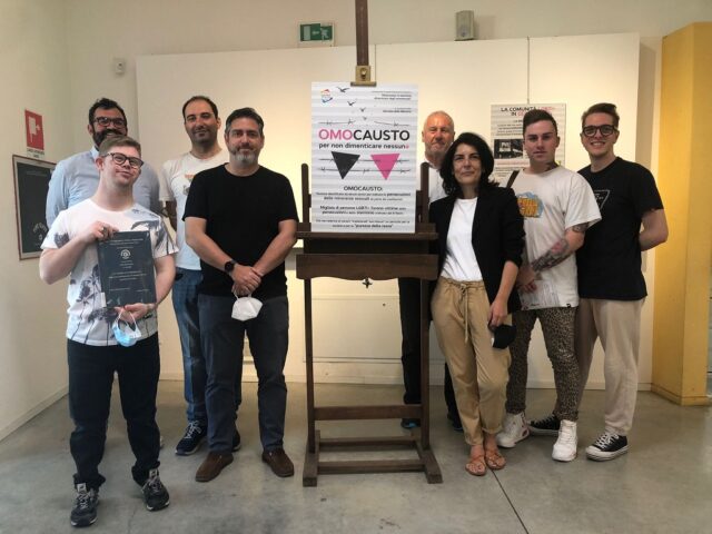 L'inaugurazione della mostra Omocausto ad Albinea