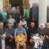 Foto 4_delegazione reggiano-guastallese con vescovo Kulli (indicato dalla freccia)