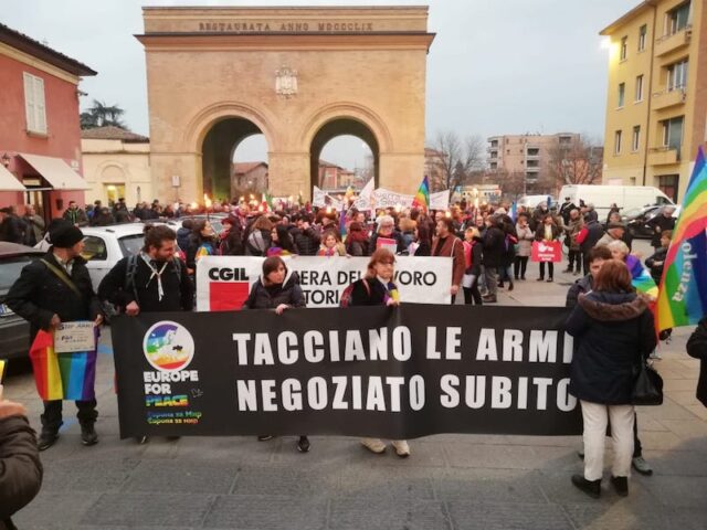 FiaccolataGuerraUcraina