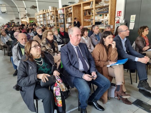 platea l'ovile