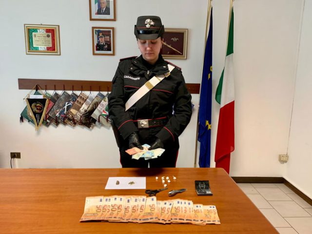 CC-scandiano-coca-denaro