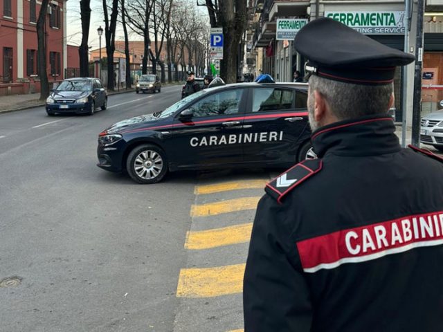 carabinieri-stazione-Reggio