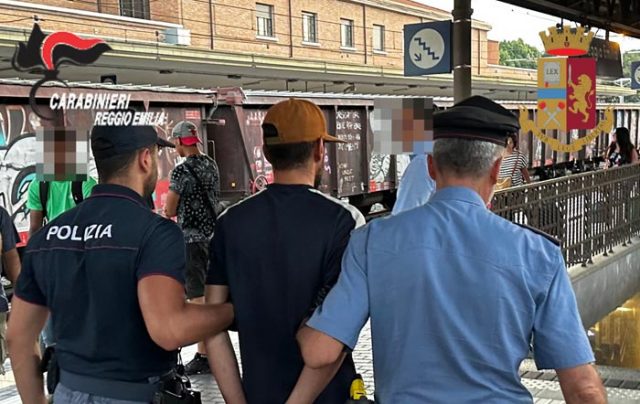 arresto-omicidio-stazione-reggio2