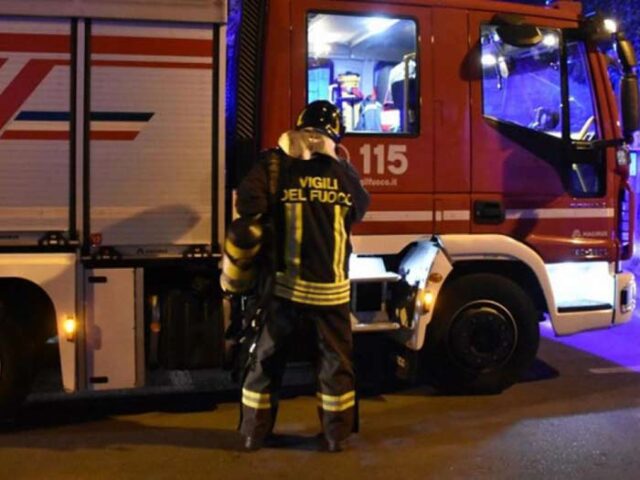 Vigili-fuoco-notte