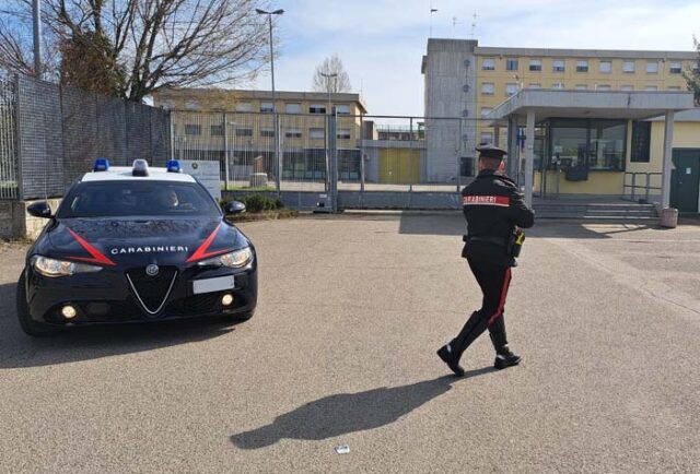 carabinieri-carcere-reggio-emilia