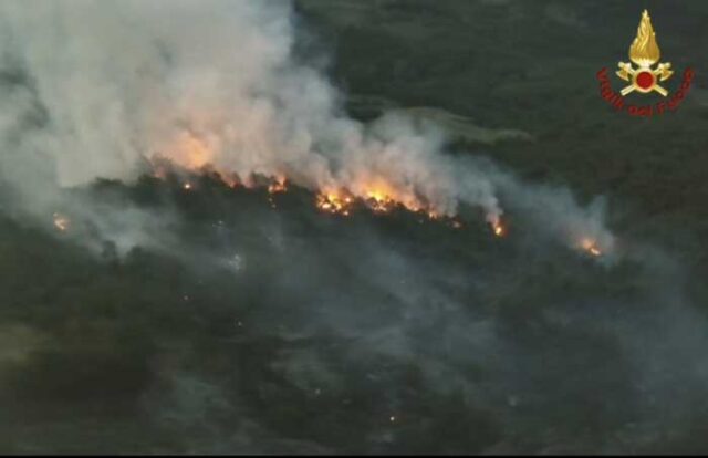 incendio-canossa