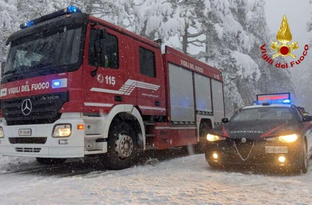 Vigili-fuoco-carabinieri-neve