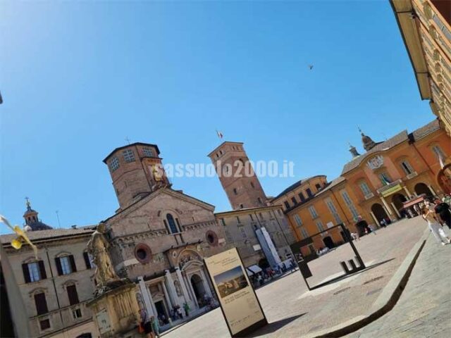 piazza-Prampolini-Duomo-Municipio-Reggio-Emilia