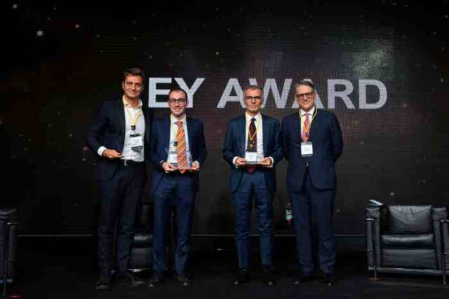 Premiati-EY-Roadshow-Reggio_da-sx-Franzini-Figna-Neri-Focaccia-EY
